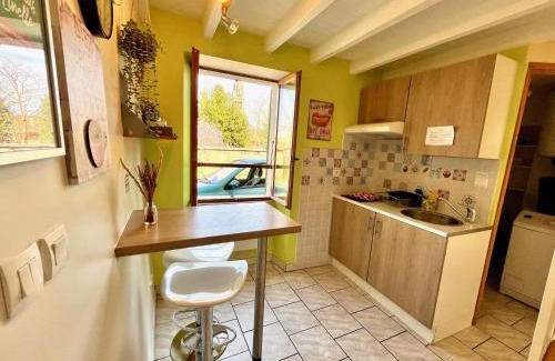 Renage Apartment | Le Clocher, Studio duplex avec clim