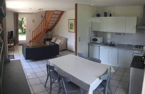 Marigny Cottage | Le Clos des Noisetiers enclosed chalet/land 2000m in Marigny- 90 m2-4 bdrms 7 sleeps