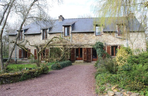 Mauron House | Le Clos Penguily rent 2 houses in a closed wooded park