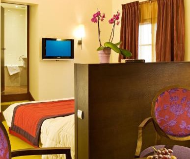 Luxeuil-les-Bains Hotel | Le Clos Rebillotte