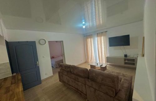 Sainte-Suzanne Apartment | Le Cocon de Bagatelle