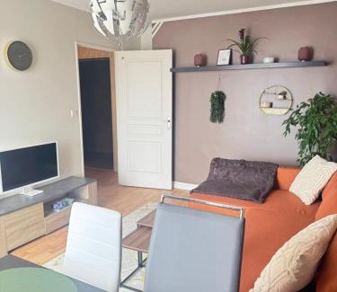 La Celle-sous-Gouzon Apartment | Le cocon du Mont Saint Michel