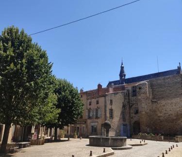 Vic-le-Comte Apartment | Le Cocon Toit