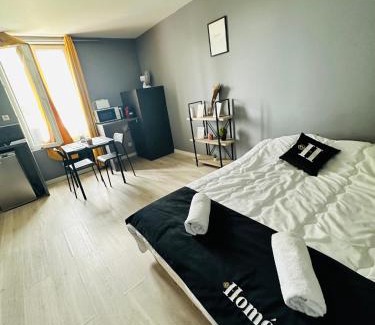 Nazelles-Negron Apartment | LE Cosy DE LA Gare 6