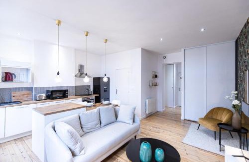 Jacquard - Prefecture Apartment | Le Crêt - Place Jean Jaurès
