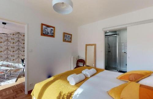 Bourg-l'Eveque Apartment | Le Delicious avec Terrasse - Hyper Centre