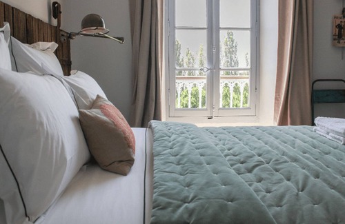Bernac House | Le Domaine de la Monestarié Charm, elegance and scents of Tuscany