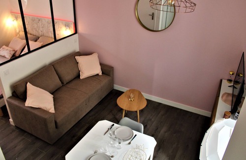 Pontivy Apartment | Le Flamingo - Wifi - 400m centre Pontivy