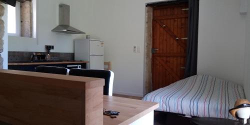 Saint-Pierre-d'Aurillac Apartment | Le gîte de la Mane
