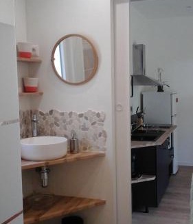 Saint-Pierre-d'Aurillac Apartment | Le gîte de la Mane