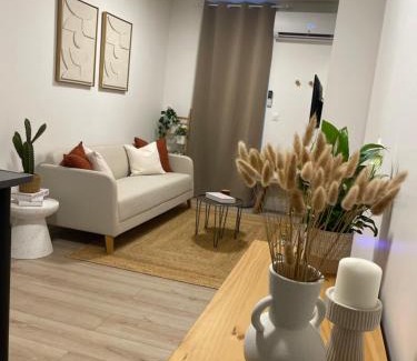 Moulins Apartment | - Le Gambetta -