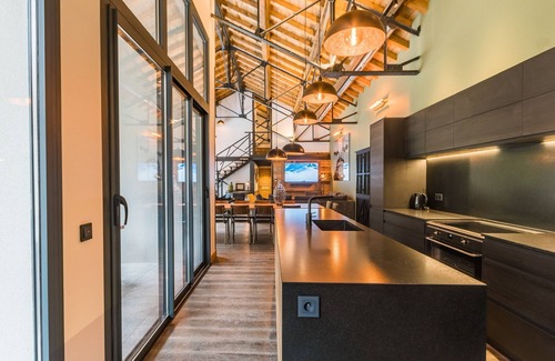 Le Bourget-du-Lac House | Le Garage à François