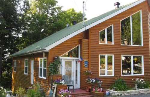 Bromont House | Le Gite A Margot