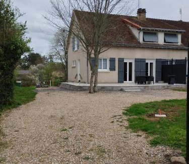 Celon House | Le gite d 'Amélie maison rénovée 6 couchages 2 salles de bains