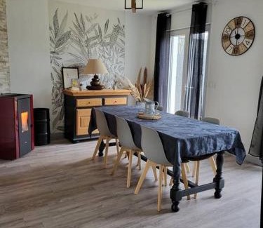 Celon House | Le gite d 'Amélie maison rénovée 6 couchages 2 salles de bains