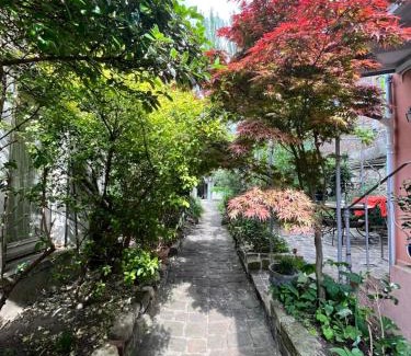Belleville Bed & Breakfast | Le Grand Maulnes