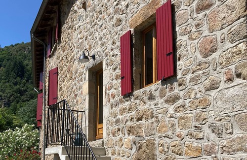 Gluiras House | Le Greffon, elegant gîte, heart of the Vallée de l'Eyrieux, Monts d'Ardèche Park