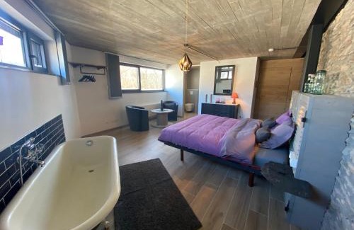 Fauvillers House | Le Héron - Gîte de charme clôturé, accès à la rivière - 6 ou 10 personnes