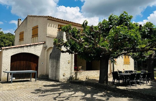 Grand Sud House | Le Havre provençal de Luynes - Charming Villa with Pool Near Aix-en-Provence
