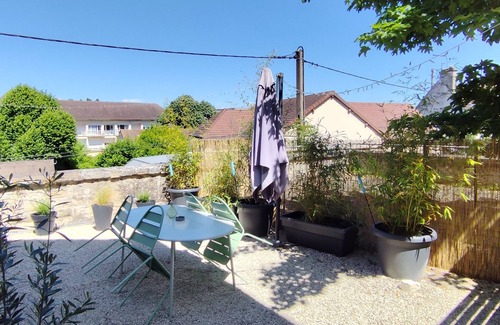 Tonnerre Apartment | Le Jungle, Appartement 35m2 Avec Cour