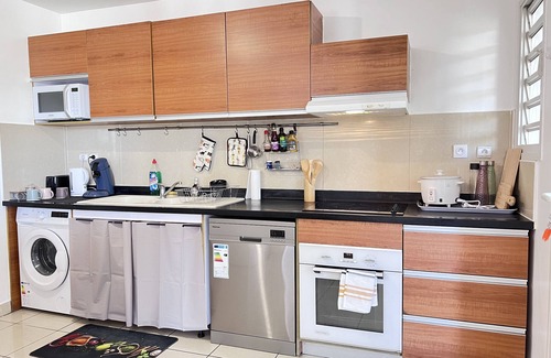 Sainte-Clotilde Apartment | Le Karibou - Très bel Appartement 2 Chambres