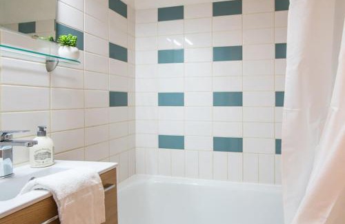 Plaine des Bouchers Apartment | Le Lotus - Tram