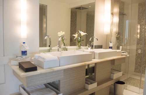 DLF Phase 3 Hotel | Le Méridien Gurgaon, Delhi NCR