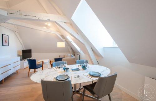 Orleans Apartment | Le Martroi - Hypercentre avec vue - 55m 1 chambre