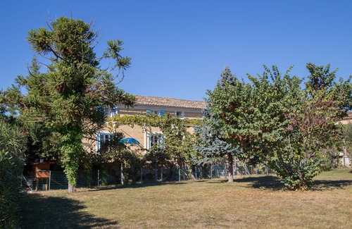 Pont-Saint-Esprit Cottage | Le Mas des îles charming 3 * gîte between Provence and Ardèche