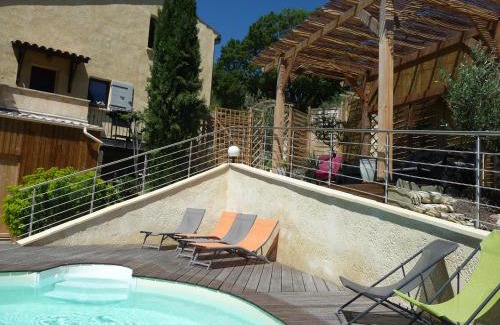 Aubres House | Le Mille Fleurs