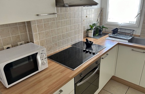 Saint-Denis Apartment | Le Nel's Charmant T2 in St-Denis