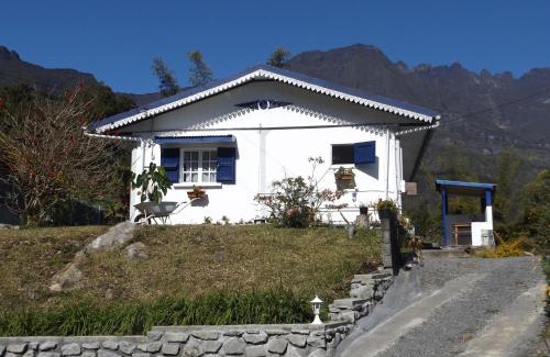 Hell-Bourg Bed & Breakfast | le p'ti blanc des "o"