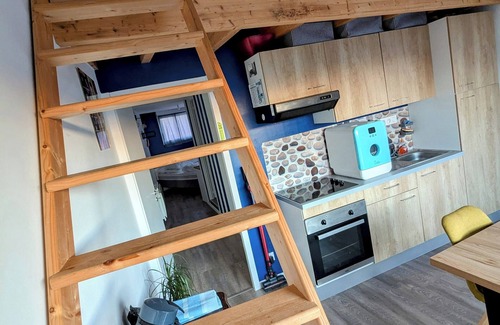 Brem Sur Mer House | Le P'tit Canot | In the heart of Brem | Parking and private courtyard