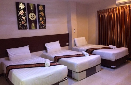 Phitsanulok Hotel | Le Parc Wangnang