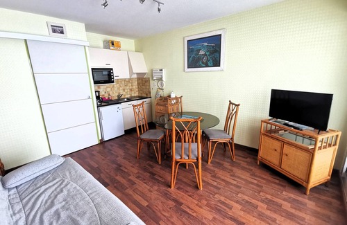 La Chaume Apartment | Le Petit Bargeouri - Facing sea