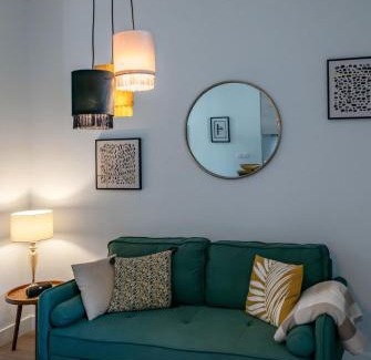 Republique Apartment | Le Petit George V - Appartement design proche Thermes