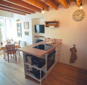 Courlay Apartment | Le Petit Gite du Roy