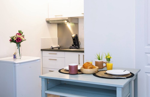 Laval Apartment | Le Pied-à-Terre - Wifi - Centre-ville