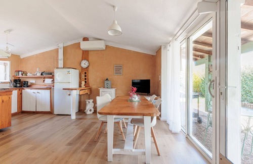 Estibeaux House | Le Pied à Terre – Cosy Holiday Home with Pool and Pyrenees View in Estibeaux