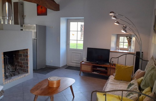 Saint-Pierre-d'Amilly House | Le Pigeonnier for groups, between La Rochelle and the Marais Poitevin