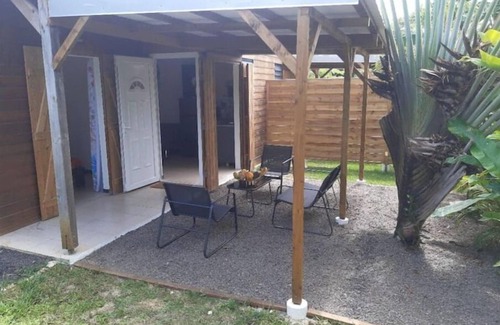 Petit-Canal House | le Puits D'or 2 Lodge Style Chalet Avec Jacuzzi