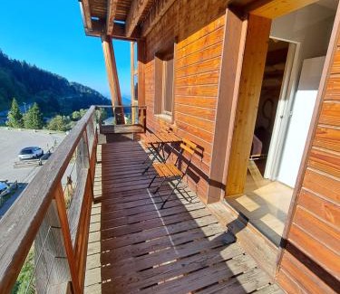 Chamrousse Apartment | LE RECOIN D'EAUBONNE, charmant 2 pièces pieds des pistes 4 pers Les Balcons de Recoin