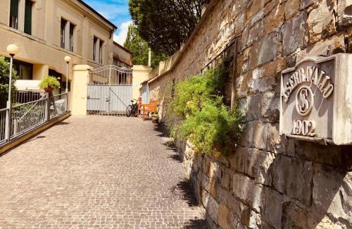 Roiano-Gretta-Barcola-Cologna-Scorcola Apartment | Le Residenze dei Serravallo