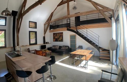 Veyrines-de-Domme Villa | Le séchoir à tabac et sa piscine Les temps des sources