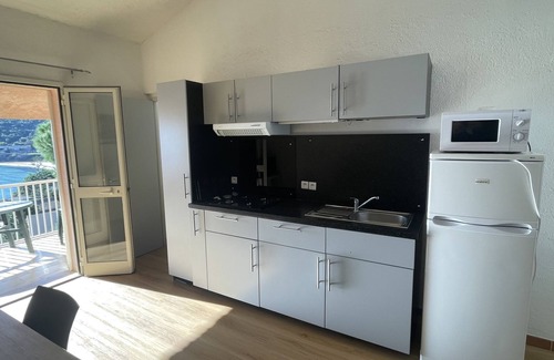 Tarcu Apartment | Le Télémaque 2 pièces Mezzanine by Interhome