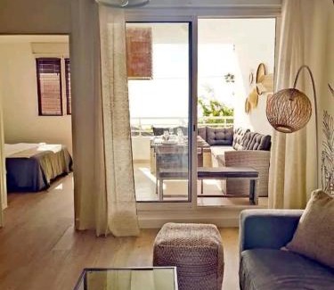 Saint-Denis Apartment | Le Topaze - T2 proche CHU