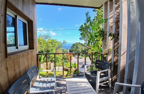 Montvert-les Bas Apartment | Le Vanillier, T4 with sea view near St Pierre