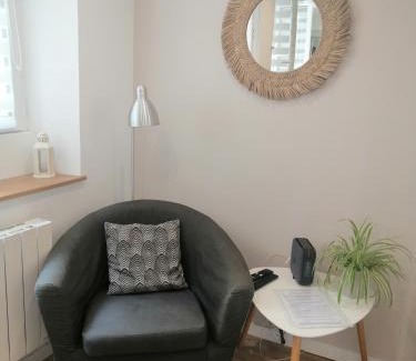 Notre-Dame Apartment | Le Vauban, Charmant studio 5 minutes du Château