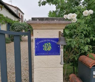 Beaulieu-sur-Sonnette Bed & Breakfast | Le Verger du Paradis