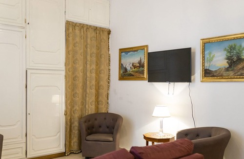 Lecce Apartment | Lecce center ★ wifi and workstations ★ Piazza Mazzini ★ Salento ★ ★ holiday home